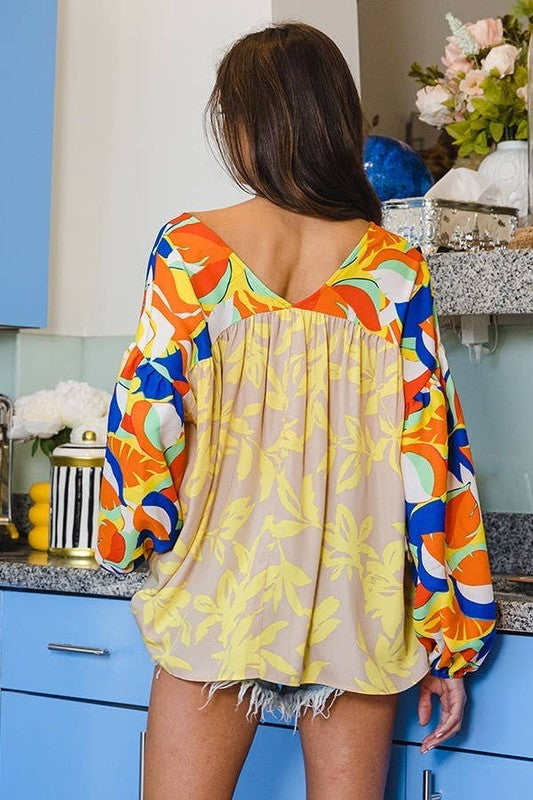 Contrasting Colors Balloon Sleeve Top