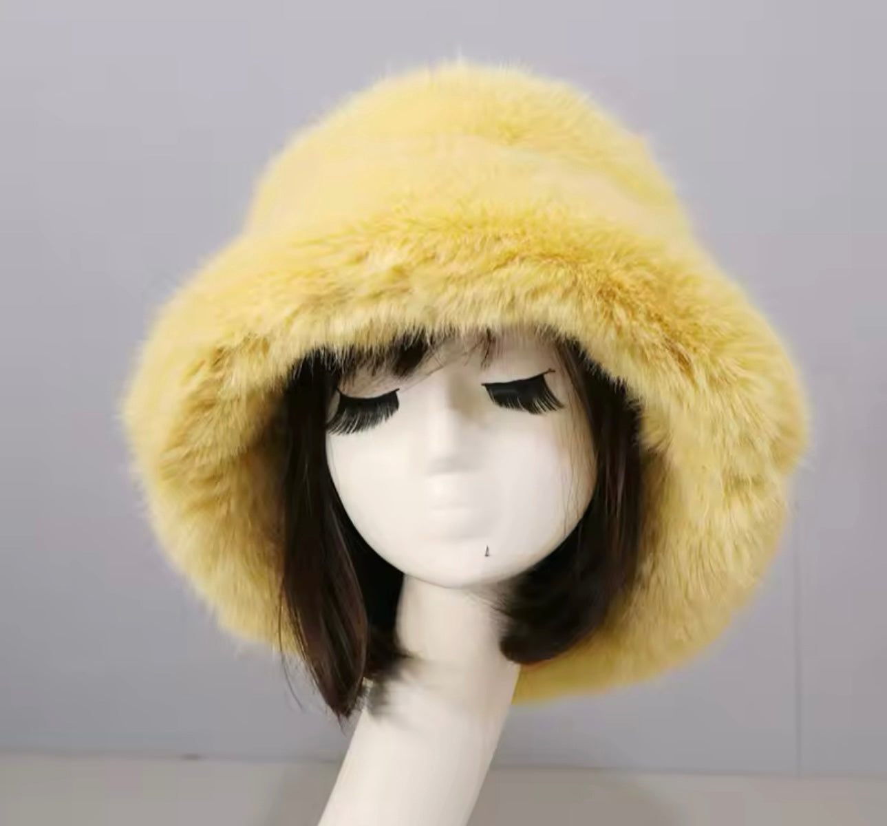 Oversized Faux Fur Bucket Hat