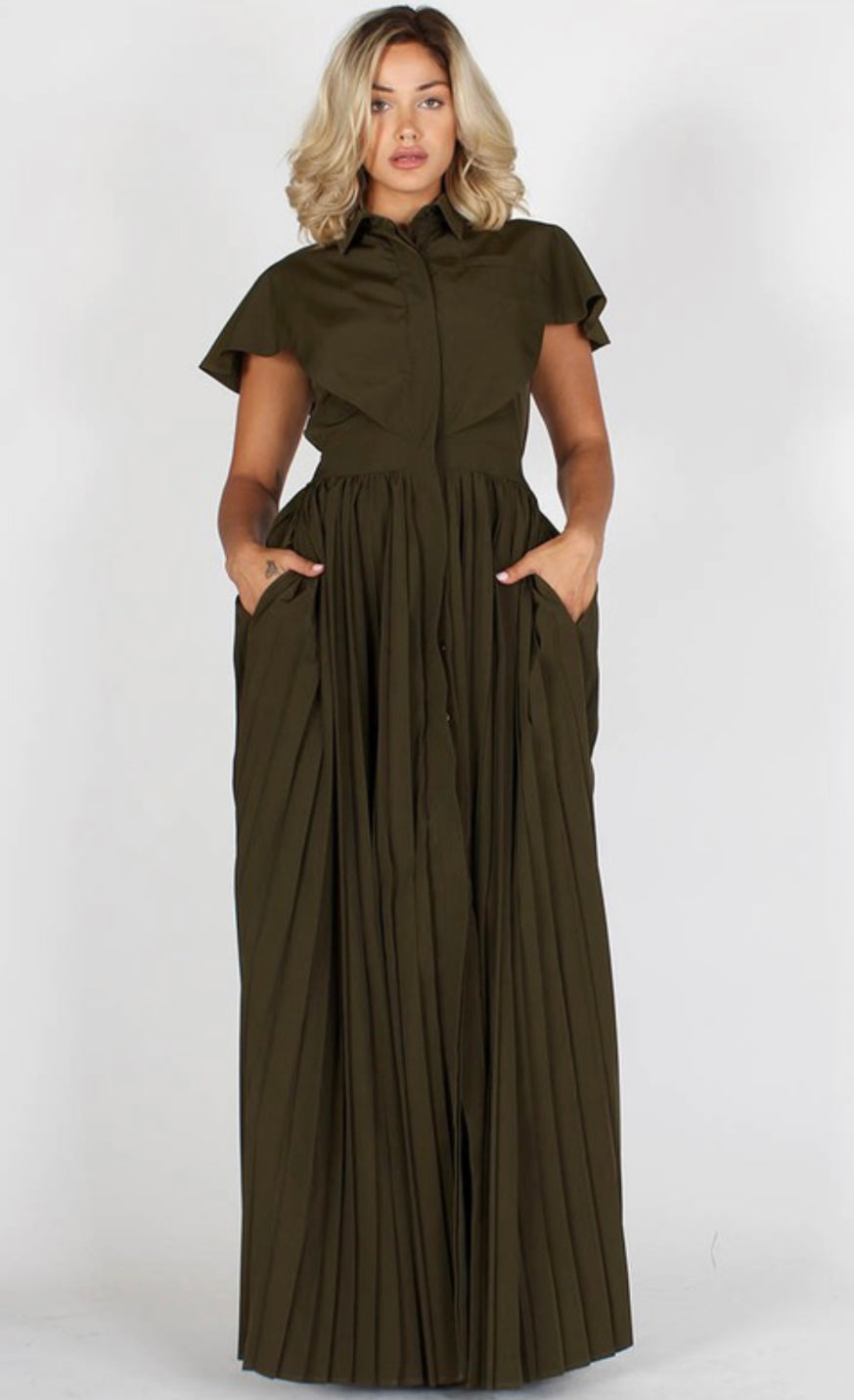 Maxi Pleated Dress With Pockets